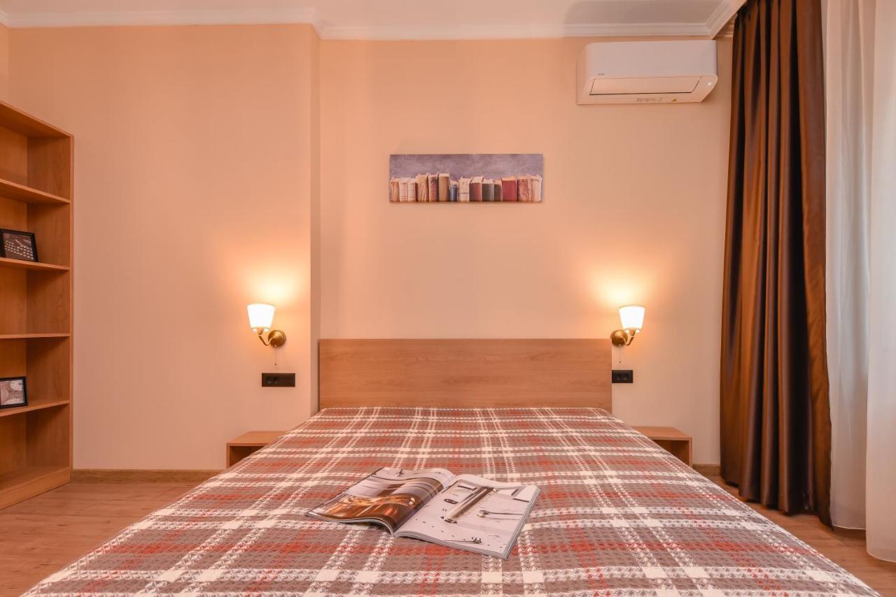 Sofia Dream Apartment - The Library - 3-Bdr, 2-Bthr By Flat Mаnager エクステリア 写真